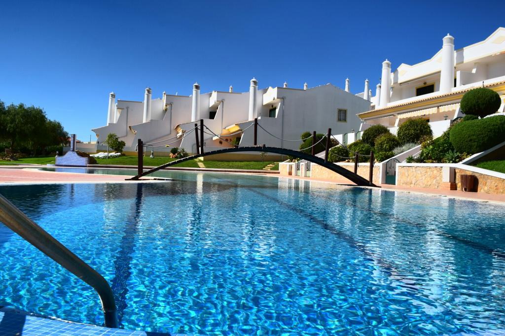 Townhouse 700M From Sao Rafael Beach Albufeira Exterior photo